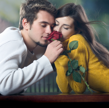 http://www.trendz.pl/files/imagecache/wide2/files/gallery6195idealnapierwszarandka.jpg